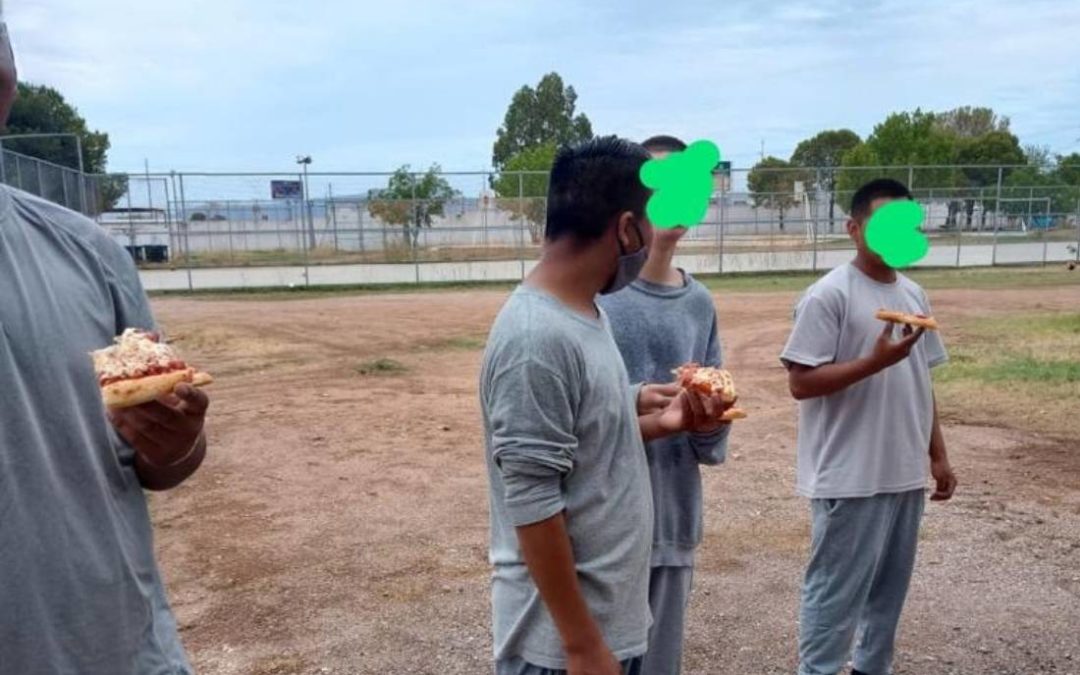 El día del padre de hombres jóvenes en detención