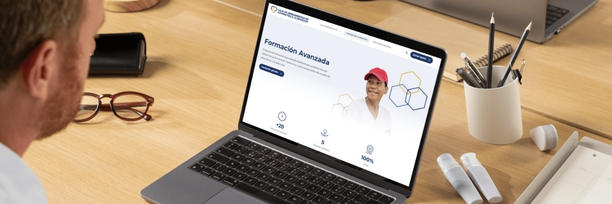 A participant explores advanced training on the Alternatives to Detention Toolkit website.